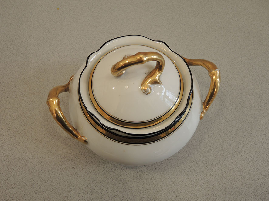 Ancienne Partie de Service à Café en Porcelaine 13 pcs – Image 8